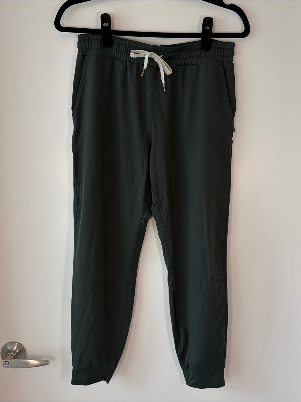 Vuori Performance Jogger Women’s Small Heather Evergreen DreamKnit Athleisure